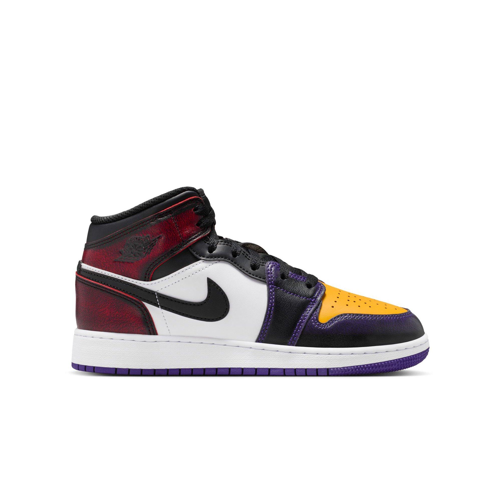 Jordan 1 Mid SE 